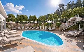 Hotel Capri- Adult Only
